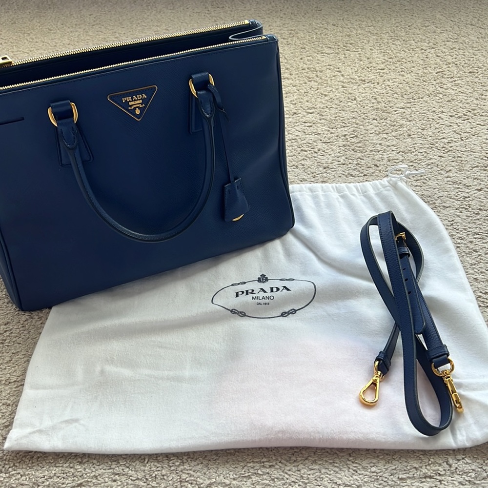Prada Saffiano Medium Galleria Double Zip Tote Bluette